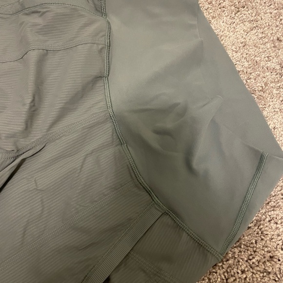 Lululemon joggers size 6 gray womens - Picture 3 of 5